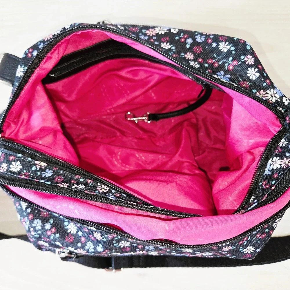 Lily Bloom Ditsy Daisy Delight Floral Crossbody Hobo Purse Bag 'Kara Coho'